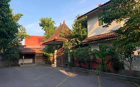 Sonosewu Guesthouse Syariah